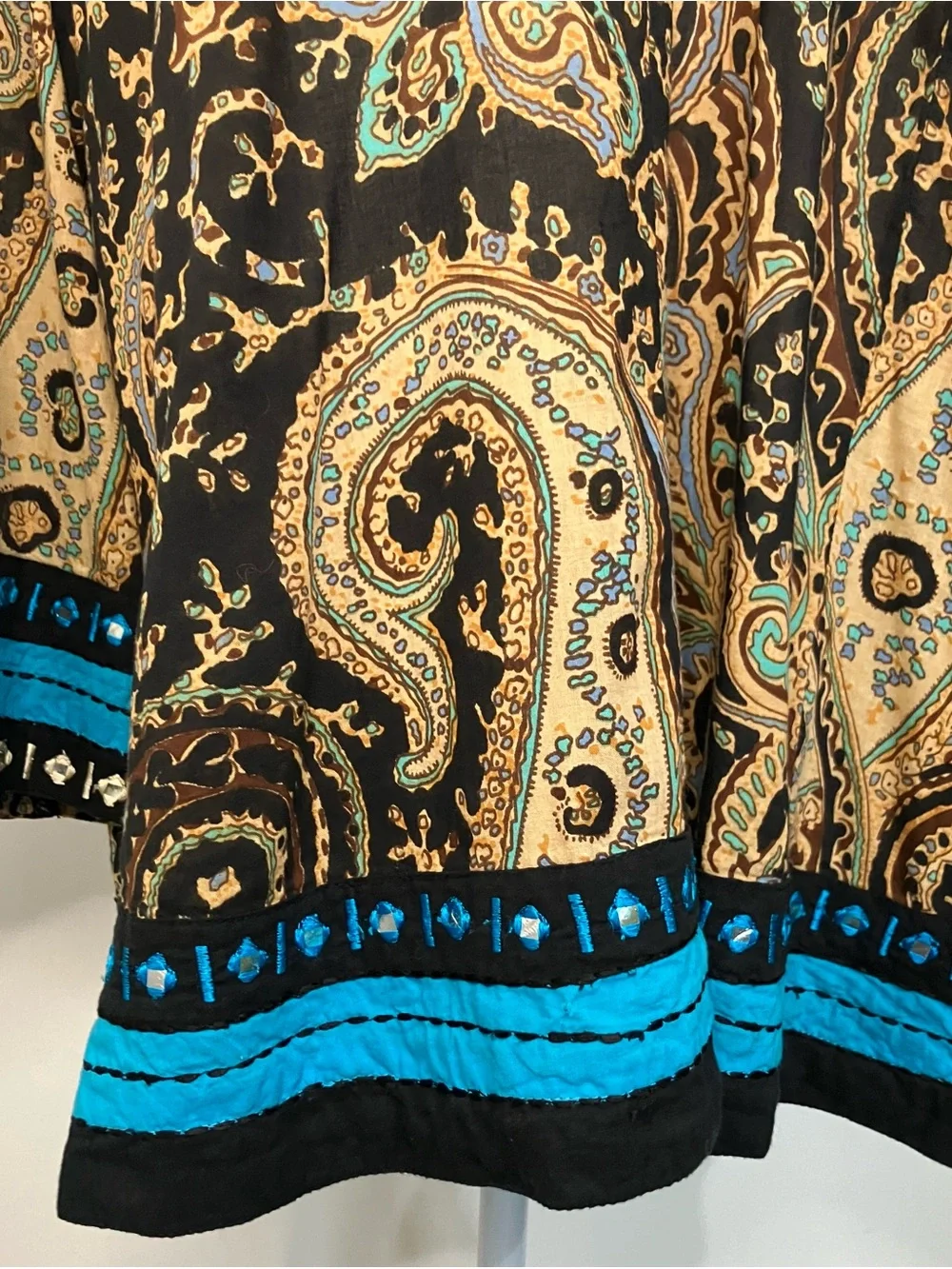Soft Surroundings Tunic Top Aubrey 2X Blue Black Paisley V-Neck Boho Embroidered - Picture 7 of 12